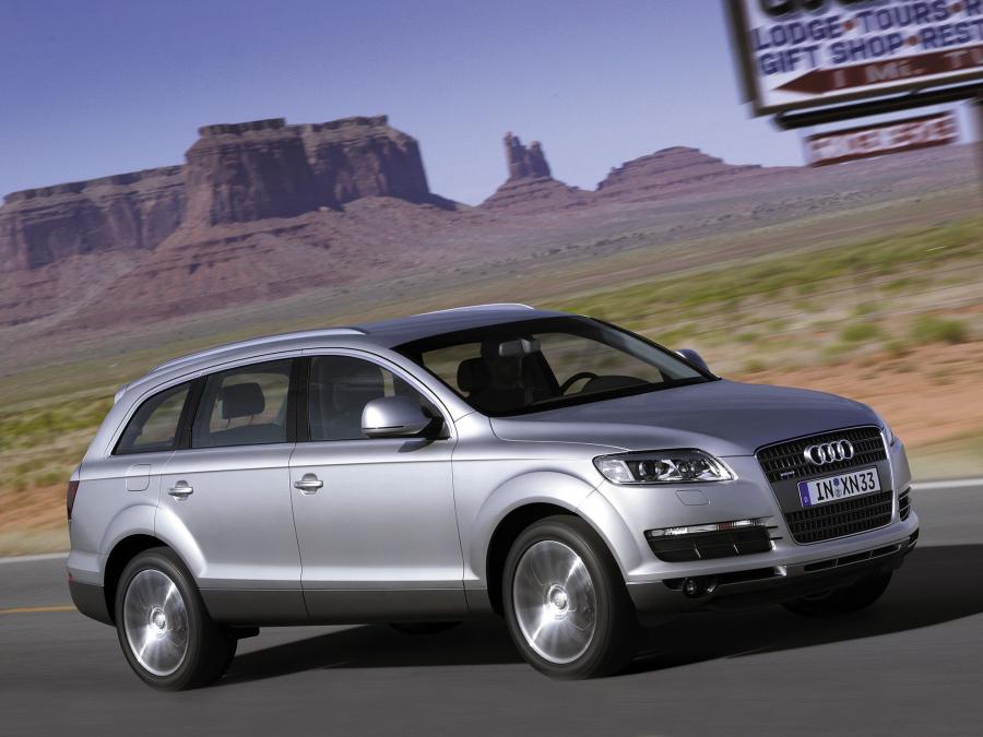  Audi Q7 4.2 Quattro (4L) 2005 года  (фото 8 из 30)